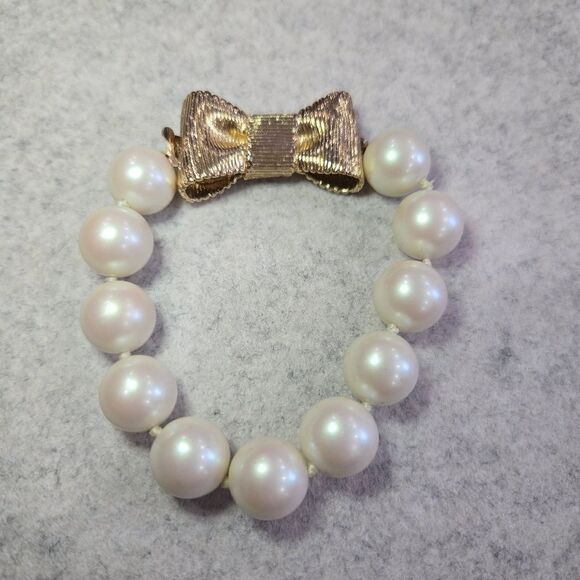 🐢 Kate Spade Gold Bow + Pearl Bracelet 🥰🥰😍 - Picture 10 of 13